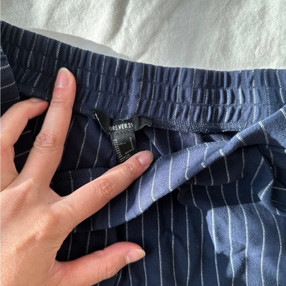 Pinstripe pants - Picture 4 of 7